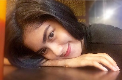 Ochi Rosdiana Pamer Foto Bareng Keluarga Kedua di '7 Manusia Harimau'