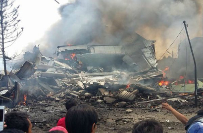 Lima Korban Tewas Pesawat Hercules Jatuh di Medan Dievakuasi