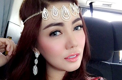 Bella Shofie Kena Sindir Karena Ganti Warna Mobil Porsche