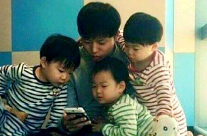 Ketampanan Paman 'Dinosaurus' Triplet Song Il Gook Bikin Gagal Fokus