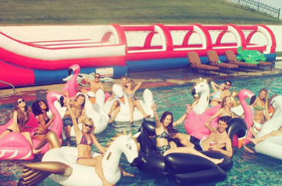 Intip Serunya Taylor Swift Rayakan 4 Juli Bareng Pacar dan Gigi Hadid cs