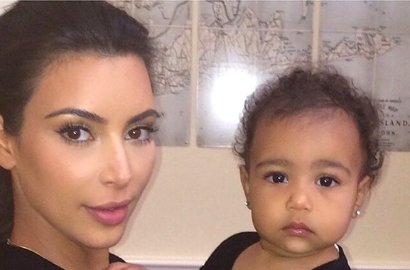 Lucunya Anak Kim Kardashian Ngambek Tak Boleh Keluar Rumah
