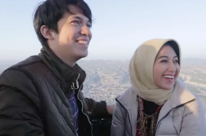 Irwansyah dan Sylvia Fully Beradegan Mesra di 'Harim di Tanah Haram'