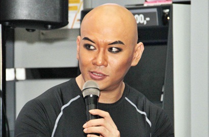 Fans Bilang 'You Turn Me On' di Media Sosial, Deddy Corbuzier Stres