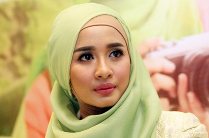 Laudya Cynthia Bella Alami Kejadian Aneh Saat Umroh