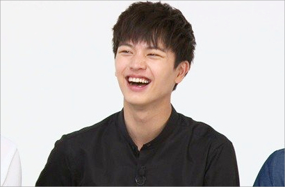 Astaga, Sungjae BTOB Pecahkan Semangka Pakai Kepala di 'Weekly Idol'