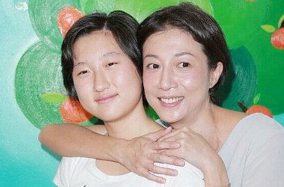 Anak di Luar Nikah Jackie Chan Akhirnya Baikan dengan Ibunya