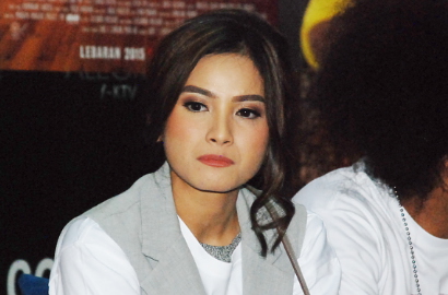 OC Kaligis dan Hotman Paris Jadi 'Guru' Acha Septriasa untuk 'Lamaran'