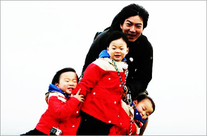 Tambah Member, Triplet Song Il Gook Akan Tinggalkan 'Superman is Back'?