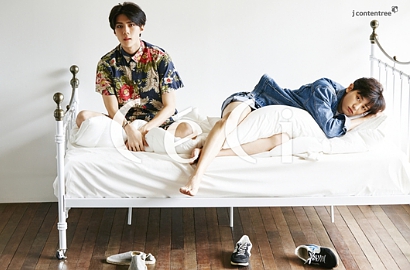 Gantengnya Chanyeol dan Sehun EXO di Majalah CeCi Bikin Gagal Fokus