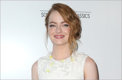 Jatuh Cinta dengan K-Pop, Emma Stone Ungkap Girlband Favorit