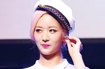 Netter Kasihan Lihat Rambut Bomi A Pink Rusak Karena Sering Ganti Warna