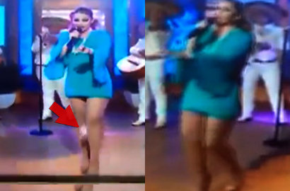 Astaga, Pembalut Penyanyi Meksiko Jatuh saat Tampil Live