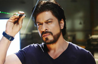 Shahrukh Khan Brewokan Tapi Seksi di Teaser dan Poster 'Raees'