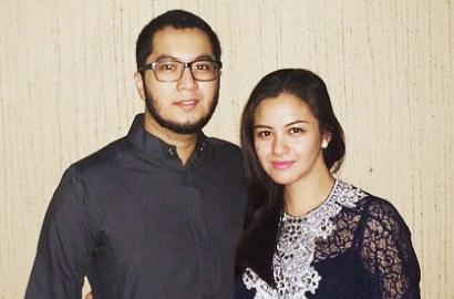 Selamat, Revalina S. Temat Sedang Mengandung Buah Hati Pertama