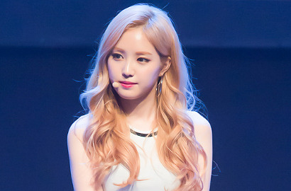 Na Eun A Pink Bangga Jadi Sahabat Choi Ji Woo di 'Twenty Again'