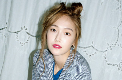Bahas Tentang Karma, Jessica Sindir Insiden Tae Yeon SNSD?