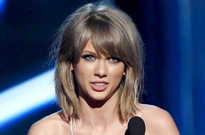 Taylor Swift Resmi Jadi Ibu Baptis, Jaime King Sambut Bayi Lelaki