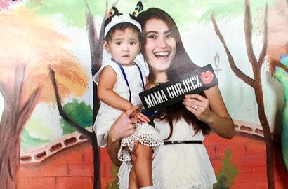 Ini Doa Khusus Ayu Ting Ting untuk Bilqis di Hari Anak Nasional