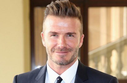 David Beckham Pamer Tato Baru Angka '99', Artinya?