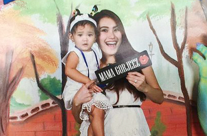 Anak Dibully dan Akan 'Dijual', Ayu Ting Ting Siap Ambil Tindakan