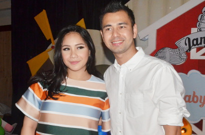 Followers Tembus 1 Juta, Raffi Ahmad Cium Mesra Nagita Slavina
