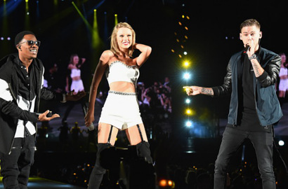Serunya Taylor Swift Tampil Bareng MKTO di Konser '1989' Foxborough