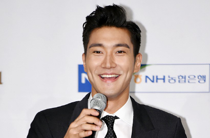 Siwon SuJu Pamerkan Foto Bareng Sang 'Anak', Siapa?