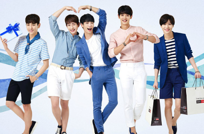 SHINee Dipuji Super Junior dan SNSD di 'SMTOWN THE STAGE'