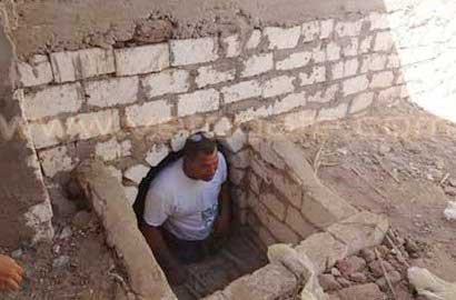 Pejabat di Mesir Tidur di Makam dan Ajak Kerangka Orangtuanya Berbicara