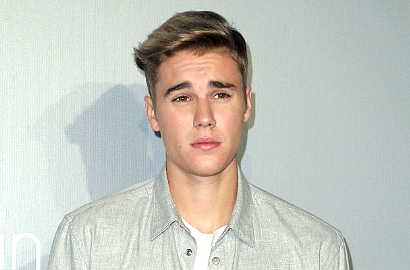 Pegangan Tangan Saat Makan Malam, Ini Pacar Baru Justin Bieber?