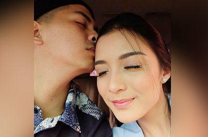 Romantisnya Pertunangan Chelsea Olivia dan Glenn Alinskie