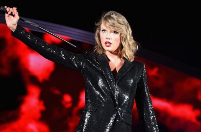 Taylor Swift Dituding Sindir Katy Perry di Konser '1989', Beneran?