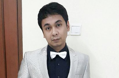 Jadi Sutradara, Raditya Dika Tetap Gokil di Foto Syuting Film 'Single'