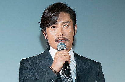 Lee Byung Hun Tak Akan Hadiri Screening Film 'Memories of the Sword', Kenapa?