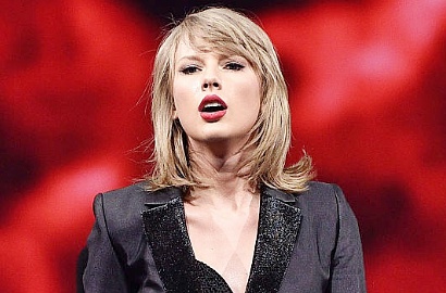 Dianggap Masih Kecil, Taylor Swift Tak Dapat Restu Ayah untuk Menikah?