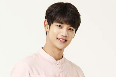 Gantengnya Minho SHINee Bikin Meleleh Saat Syuting 'Because It's The First Time'