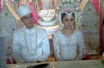 Nycta Gina Resmi Lepas Status Lajang