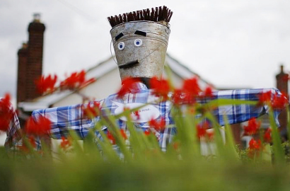 Ngerinya, Festival Boneka Orang-orangan Sawah di Inggris