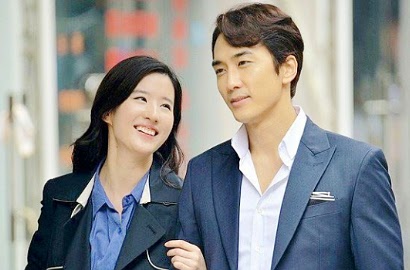 Foto Kencan Terungkap, Agensi Benarkan Song Seung Heon Pacari Artis Liu Yifei