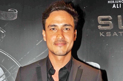 'Love You.. Love You Not..' Dianggap Jiplakan, Hamish Daud Buka Suara