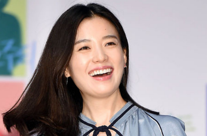 Han Hyo Joo Akui Lakukan Adegan Ciuman dengan 13 Aktor di 'Beauty Inside'