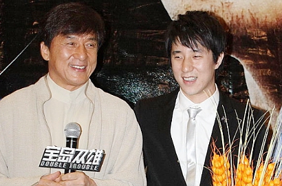 Jackie Chan Bakal Bantu Putranya dalam Karir Berakting