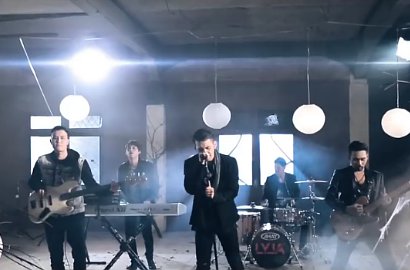 Lyla Berikan Kesan Futuristik di Teaser Video Klip 'Kehabisan Waktu'