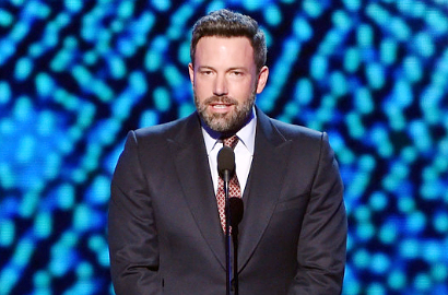 Warner Bros Bakal Gandeng Ben Affleck di Tiga Sekuel Film Batman Terbaru?