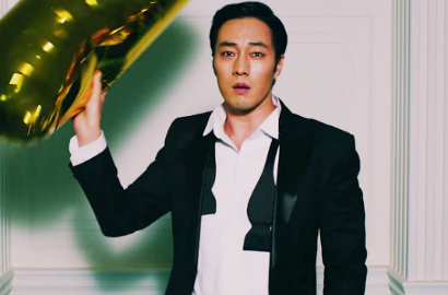 So Ji Sub Rilis MV 'Cola Bottle Baby', Serius Niat Jadi Rapper?