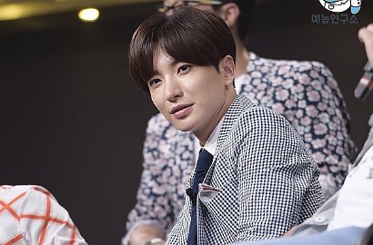 Leeteuk Diajak Jadi Panelis 'King of Mask Singer' Karena Gak Jago Nyanyi?