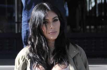 Kim Kardashian Unggah Foto Telanjang Hamil Cantik