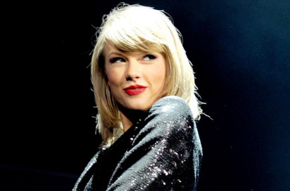 Taylor Swift Mesra Gandeng Calvin Harris saat Makan Malam