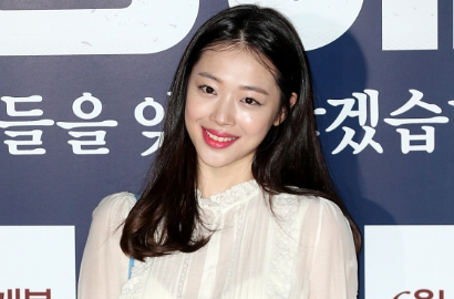 Netter Ragukan Kemampuan Akting Sulli Eks f(x) di 'Rose: My Mother'